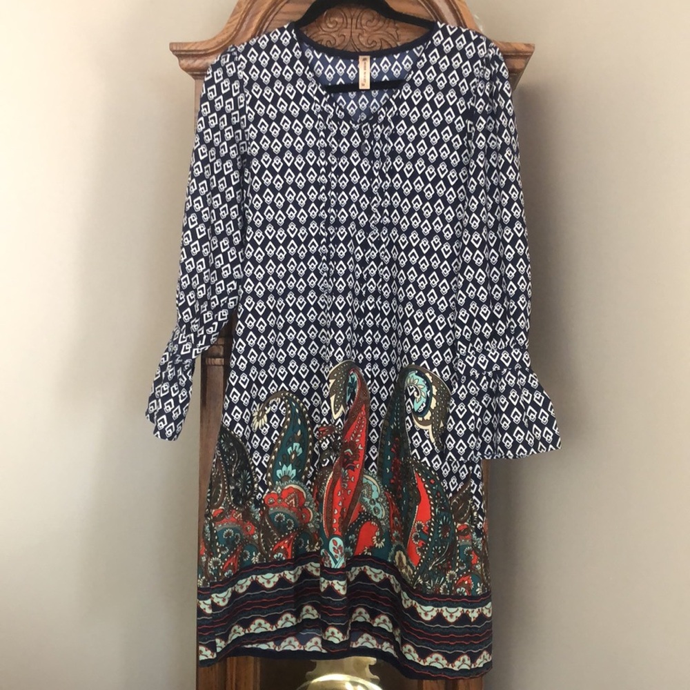 Super Cute Miss Nikky Women’s  Medium  Dress 👗 with Paisleys- Unique Dress 👗